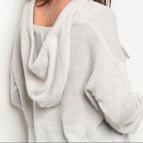 ❄️LAST2️⃣//LIGHT GRAY SWEATER HOODIE - Picture 5 of 11